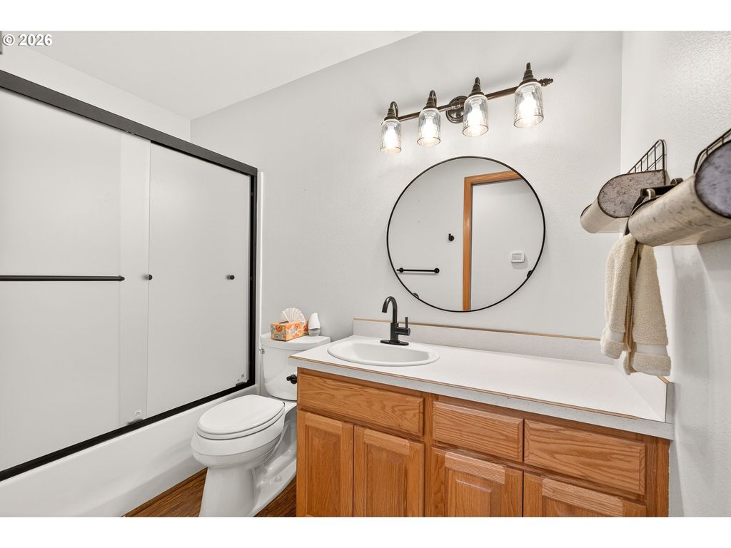 Image 23 of property listing at 671 Nw ALLEN Ct, Mc Minnville, OR 97128