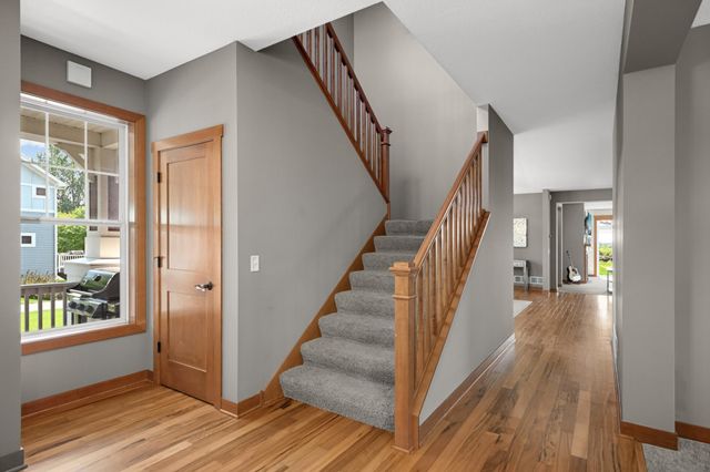 4692 159th Street W, Apple Valley, MN 55124