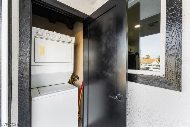 3215 Dillon Avenue, North Las Vegas, NV 89030