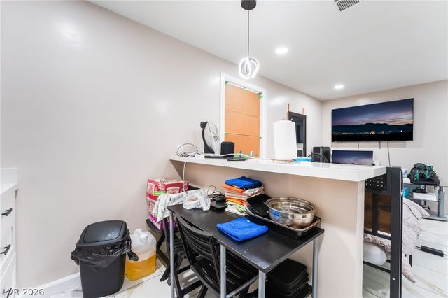 3215 Dillon Avenue, North Las Vegas, NV 89030