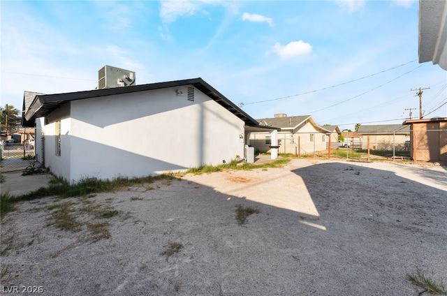 3215 Dillon Avenue, North Las Vegas, NV 89030