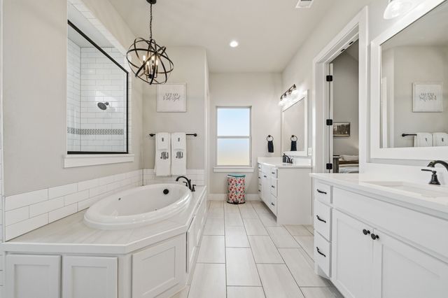 6450 Eyrie Bend, Waxahachie, TX 75167