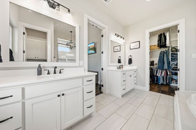 6450 Eyrie Bend, Waxahachie, TX 75167