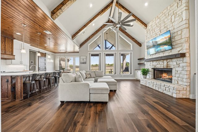 6450 Eyrie Bend, Waxahachie, TX 75167