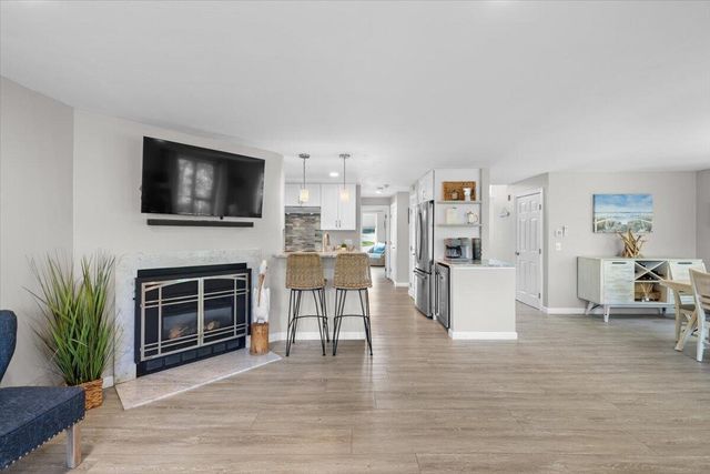 11 Riverview Avenue UNIT 11A, Mashpee, MA 02649