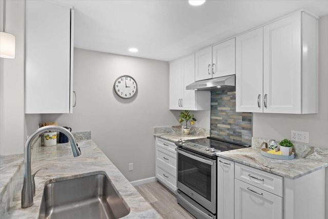 11 Riverview Avenue UNIT 11A, Mashpee, MA 02649