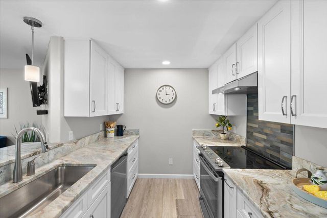 11 Riverview Avenue UNIT 11A, Mashpee, MA 02649