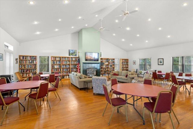 11 Riverview Avenue UNIT 11A, Mashpee, MA 02649