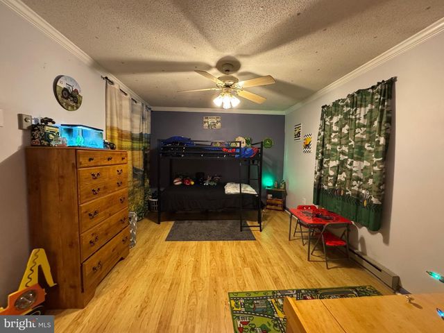 38 YARROW CIR, Martinsburg, WV 25404