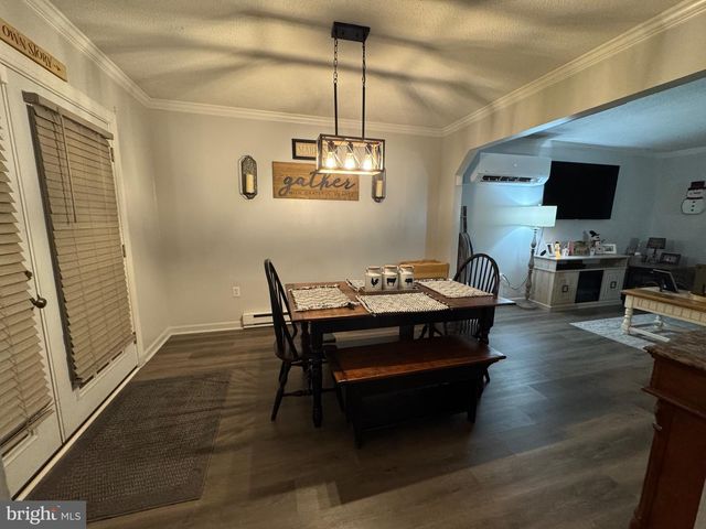 38 YARROW CIR, Martinsburg, WV 25404