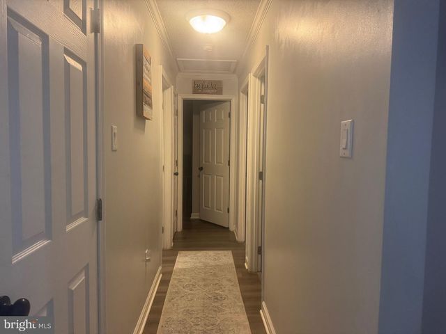 38 YARROW CIR, Martinsburg, WV 25404