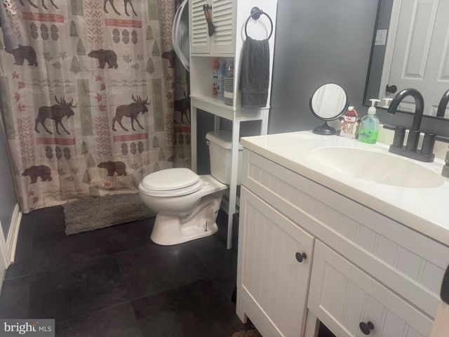 38 YARROW CIR, Martinsburg, WV 25404