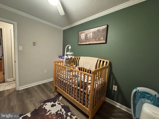 38 YARROW CIR, Martinsburg, WV 25404