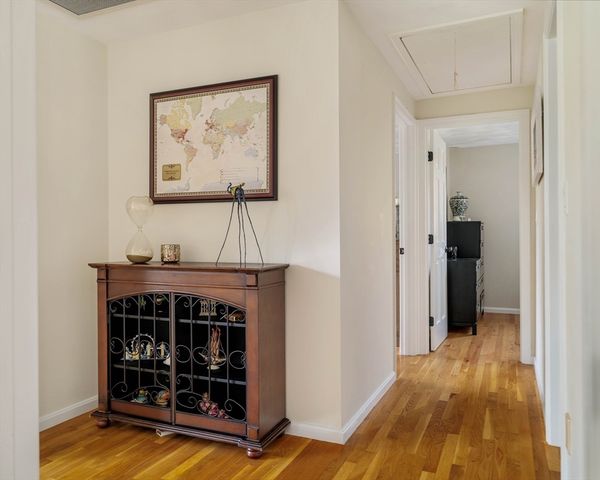 6 Castle Clare Cir, Wakefield, MA 01880