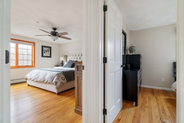 6 Castle Clare Cir, Wakefield, MA 01880