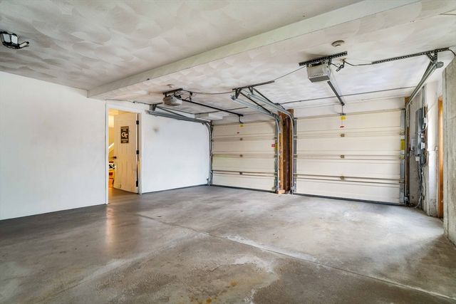 6 Castle Clare Cir, Wakefield, MA 01880