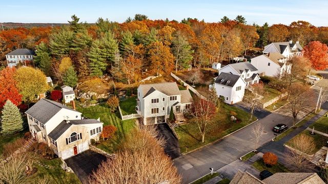 6 Castle Clare Cir, Wakefield, MA 01880