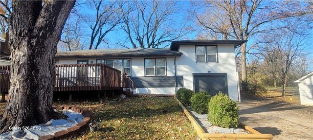 9008 Indiana Avenue, Kansas City, MO 64132