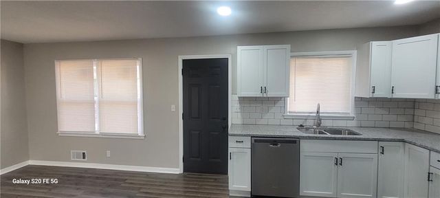 9008 Indiana Avenue, Kansas City, MO 64132