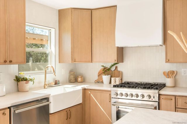 5254 Bocaw Pl, San Diego, CA 92115