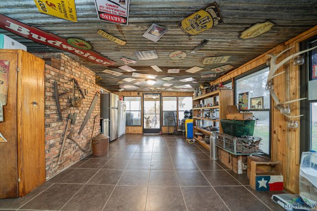 609 Vicky Dr, Longview, TX 75604