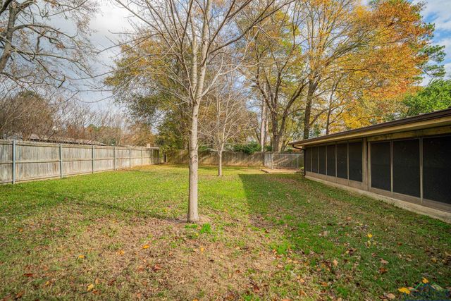 609 Vicky Dr, Longview, TX 75604