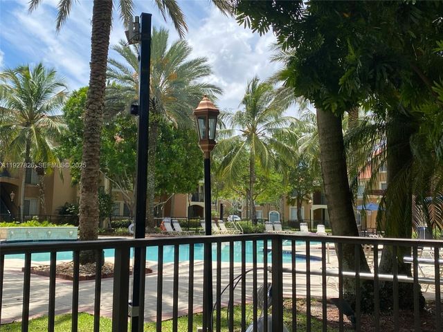 8000 N Nob Hill Rd 101, Tamarac, FL 33321