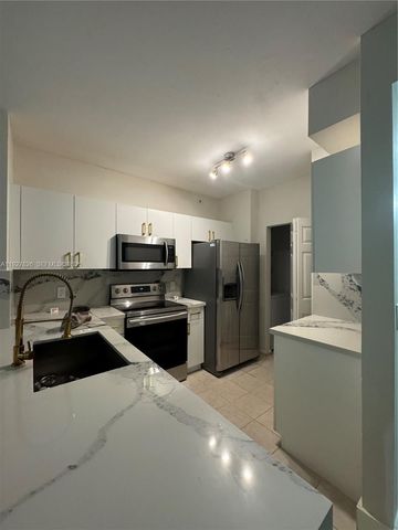 8000 N Nob Hill Rd 101, Tamarac, FL 33321