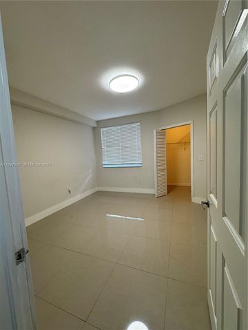 8000 N Nob Hill Rd 101, Tamarac, FL 33321