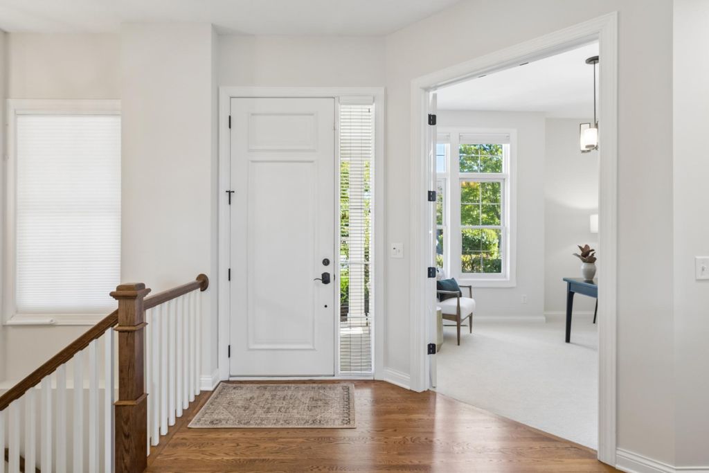 1354 Riverside Lane, Mendota Heights, MN 55118 — photo 2