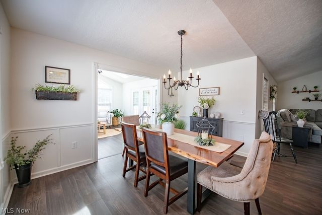 316 Creekside Road SE, New Philadelphia, OH 44663