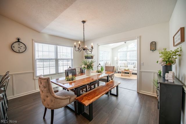 316 Creekside Road SE, New Philadelphia, OH 44663