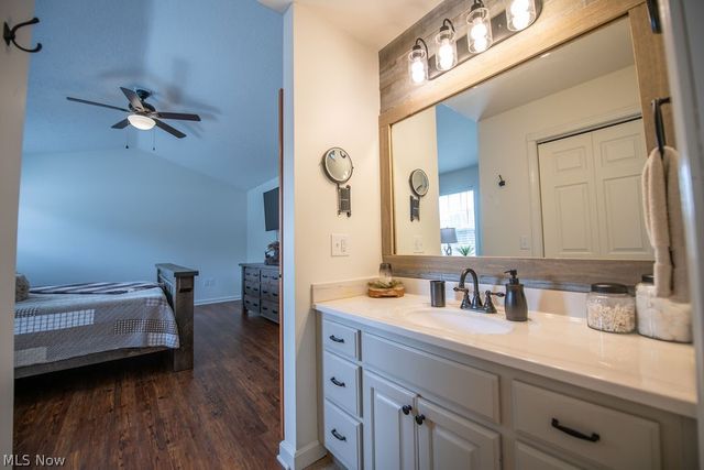 316 Creekside Road SE, New Philadelphia, OH 44663