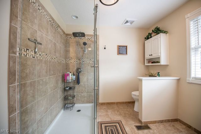 316 Creekside Road SE, New Philadelphia, OH 44663