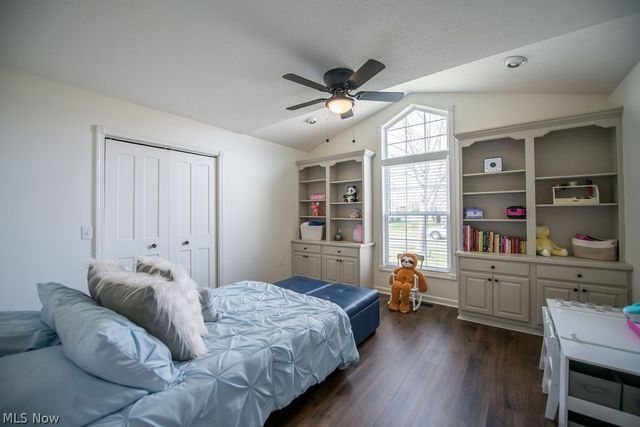 316 Creekside Road SE, New Philadelphia, OH 44663