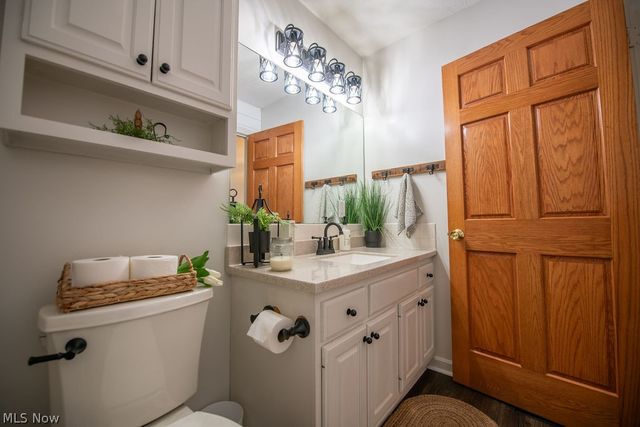 316 Creekside Road SE, New Philadelphia, OH 44663