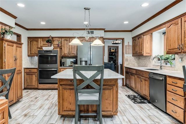 4833 S Tierney Drive, Independence, MO 64055