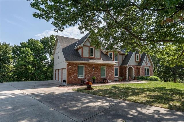 4833 S Tierney Drive, Independence, MO 64055