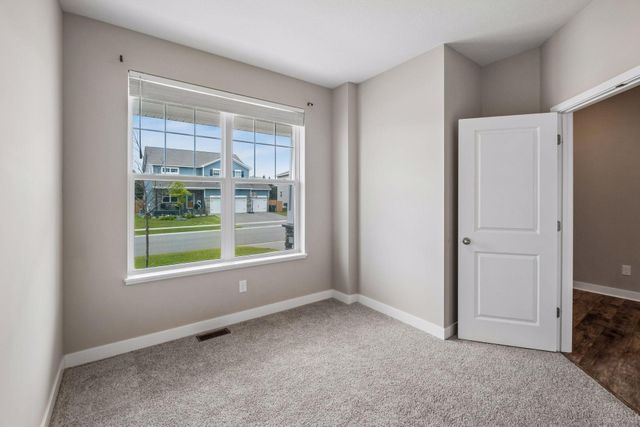 17061 Doppler Lane, Lakeville, MN 55044