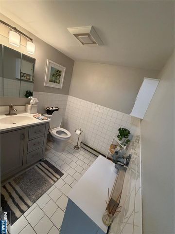 446 Passaic Street 2A, Hackensack, NJ 07601