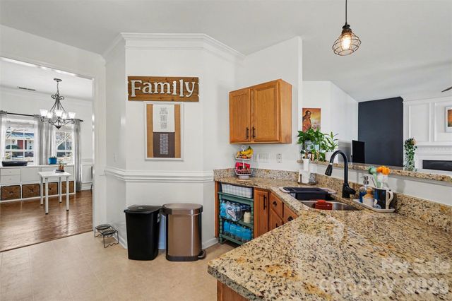 6715 Tanners Creek Drive, Huntersville, NC 28078