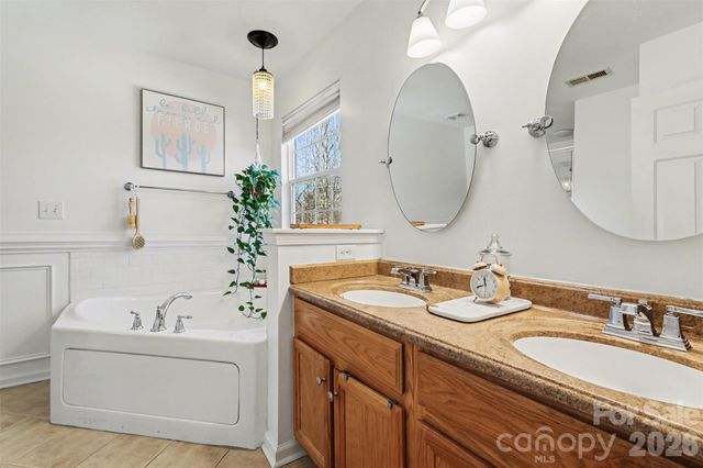 6715 Tanners Creek Drive, Huntersville, NC 28078