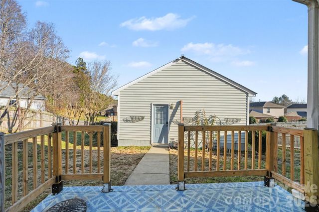 6715 Tanners Creek Drive, Huntersville, NC 28078