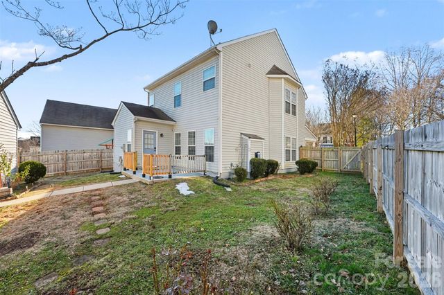 6715 Tanners Creek Drive, Huntersville, NC 28078