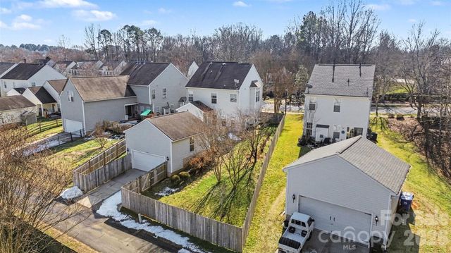 6715 Tanners Creek Drive, Huntersville, NC 28078