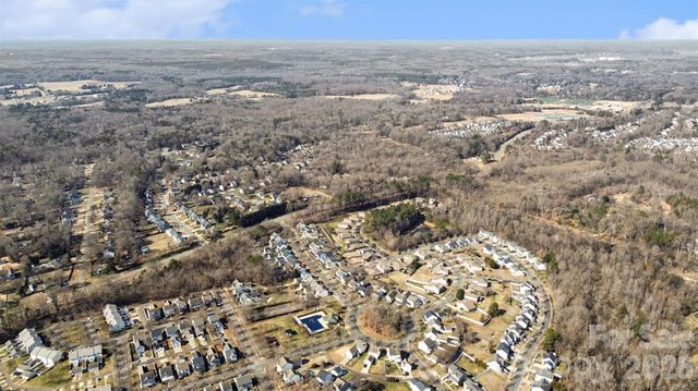 6715 Tanners Creek Drive, Huntersville, NC 28078