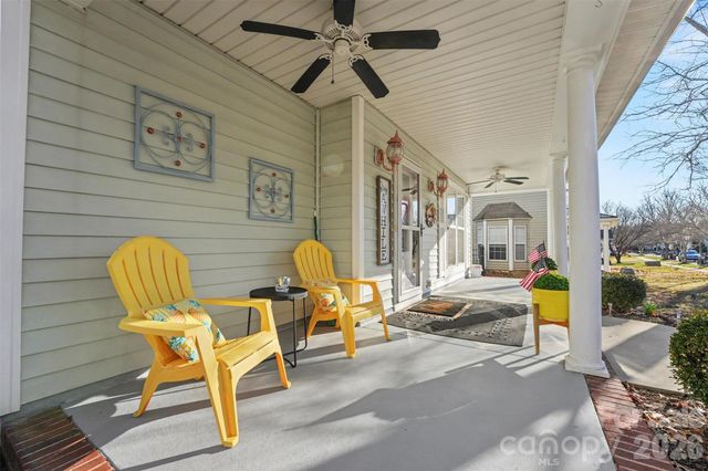 6715 Tanners Creek Drive, Huntersville, NC 28078