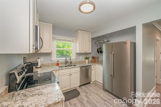 203 State Street, Charlotte, NC 28208