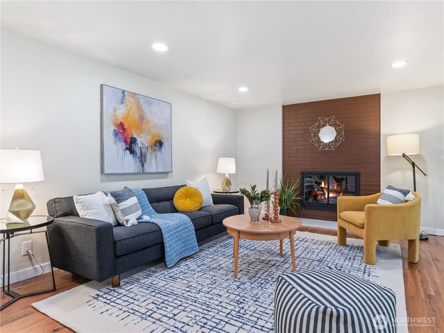1035 147th Avenue SE, Bellevue, WA 98007