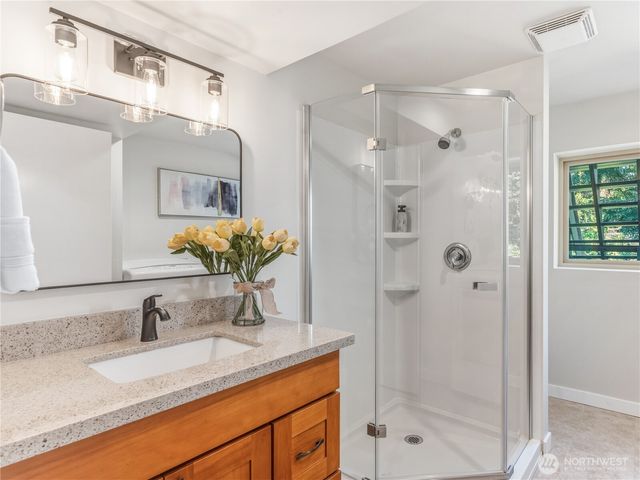 1035 147th Avenue SE, Bellevue, WA 98007